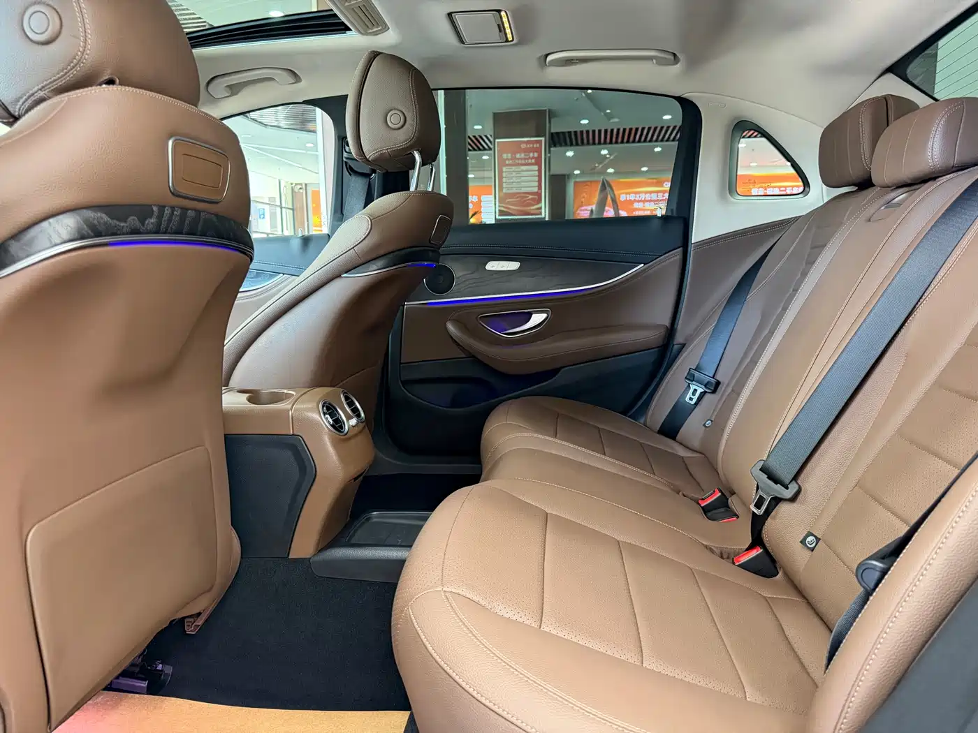 Mercedes-Benz E-Class 2016 E 200 L Sport Type фото 12
