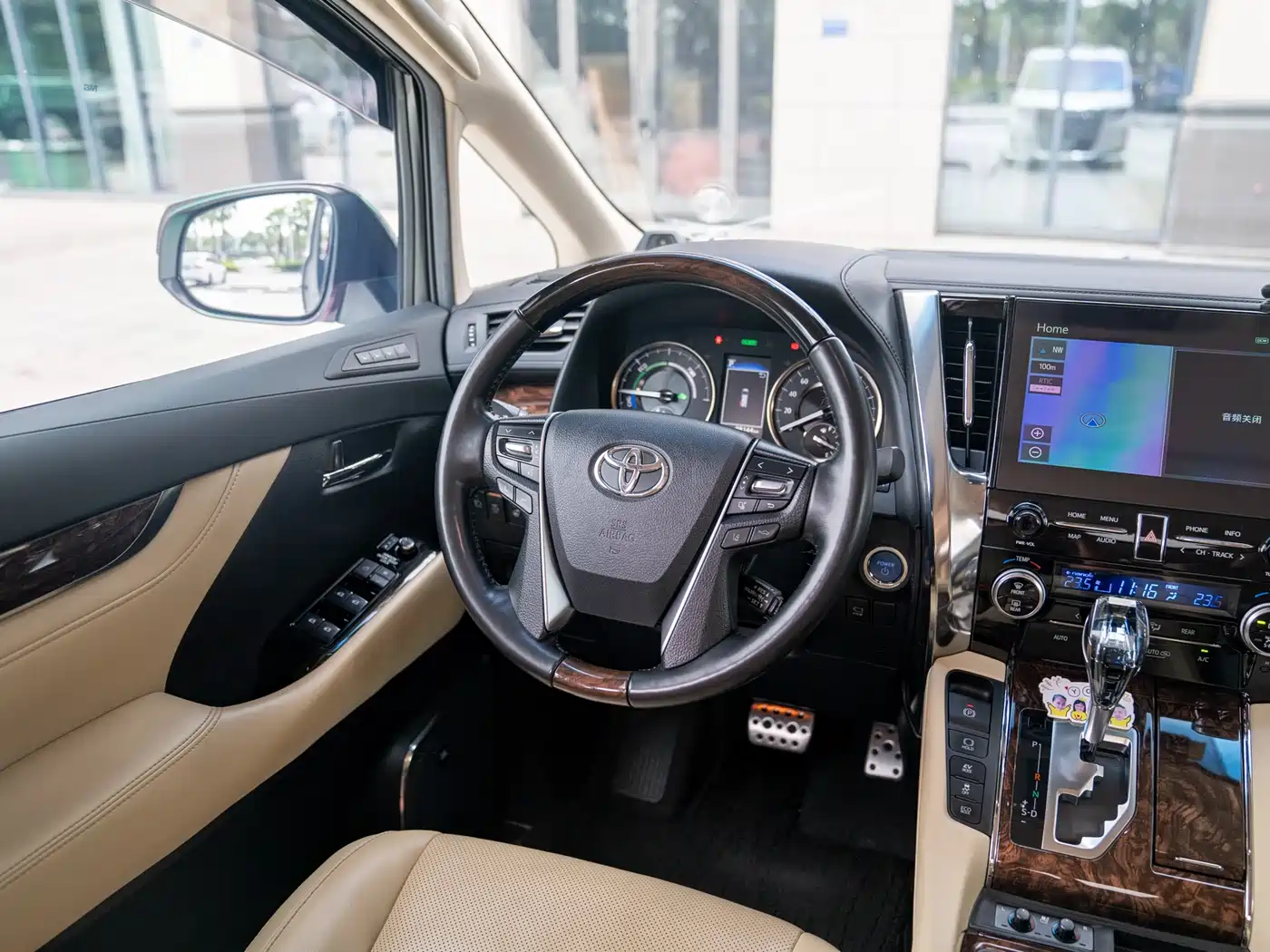Toyota Alphard 2020 Hybrid 2.5L Luxury Edition фото 20