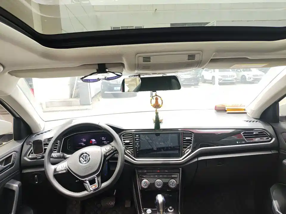Volkswagen T-ROC 2022 280TSI DSG 2WD Comfort PLUS фото 8