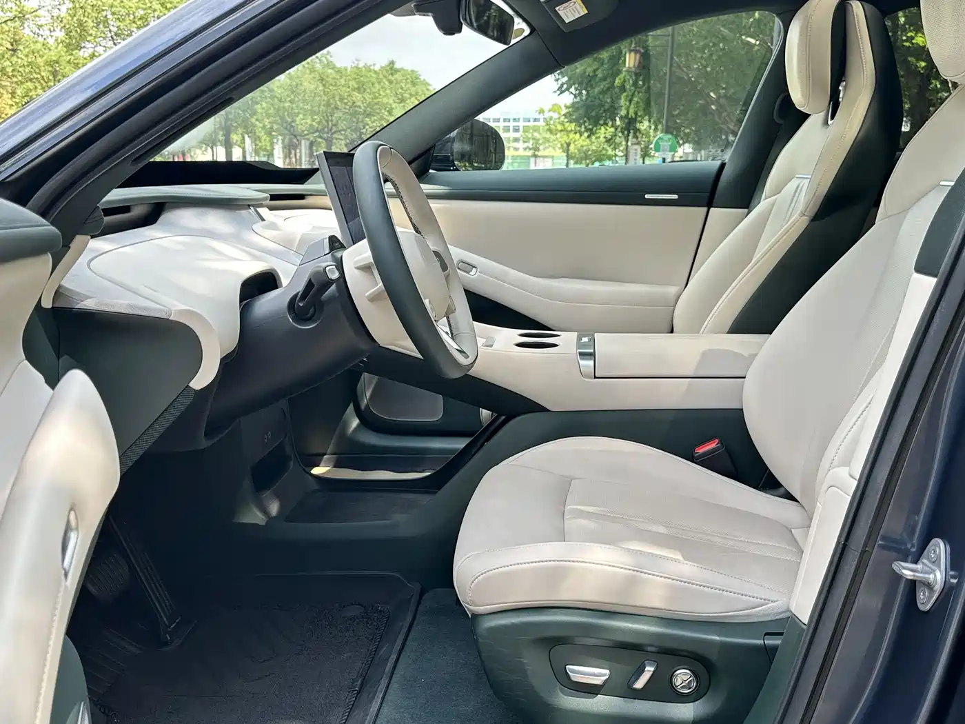 Xiaomi Auto Xiaomi YU7 2025 Extended Range RWD Edition фото 9
