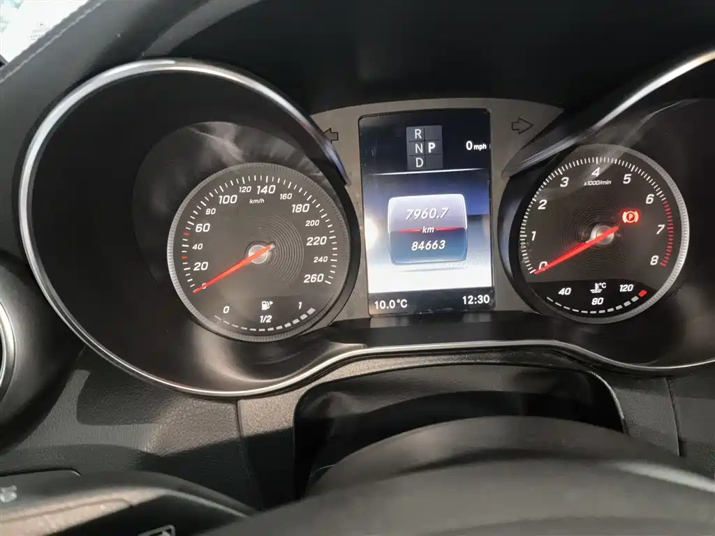 Mercedes-Benz GLC Coupe 2019 Facelift GLC 200 4MATIC Coupe SUV фото 8