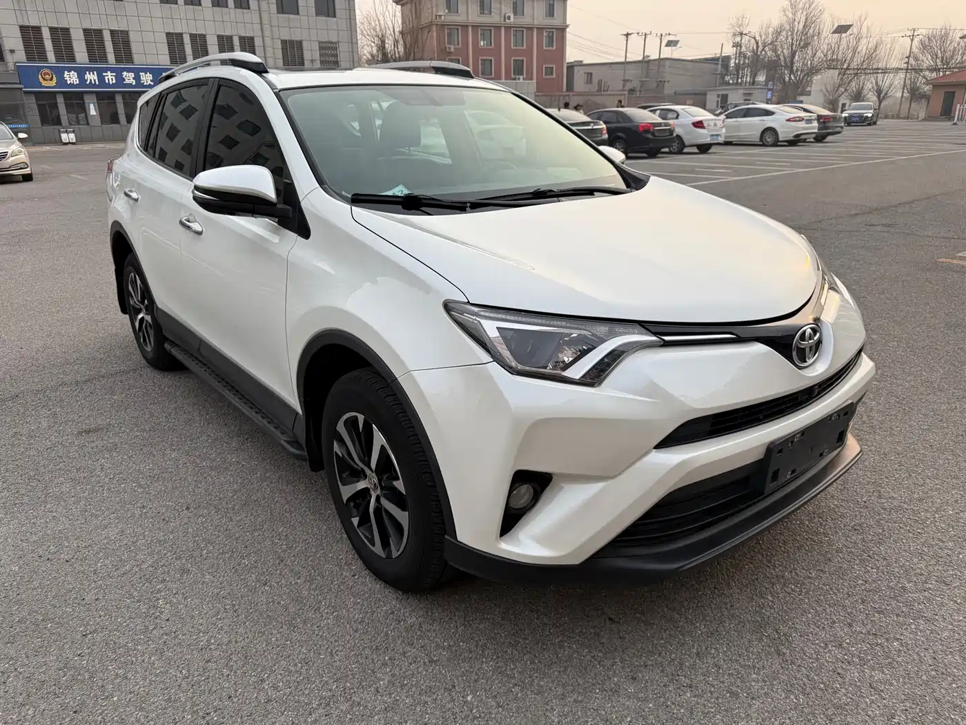Toyota RAV4 Rongfang 2016 2.0L CVT 2WD Comfort (China V) фото 3