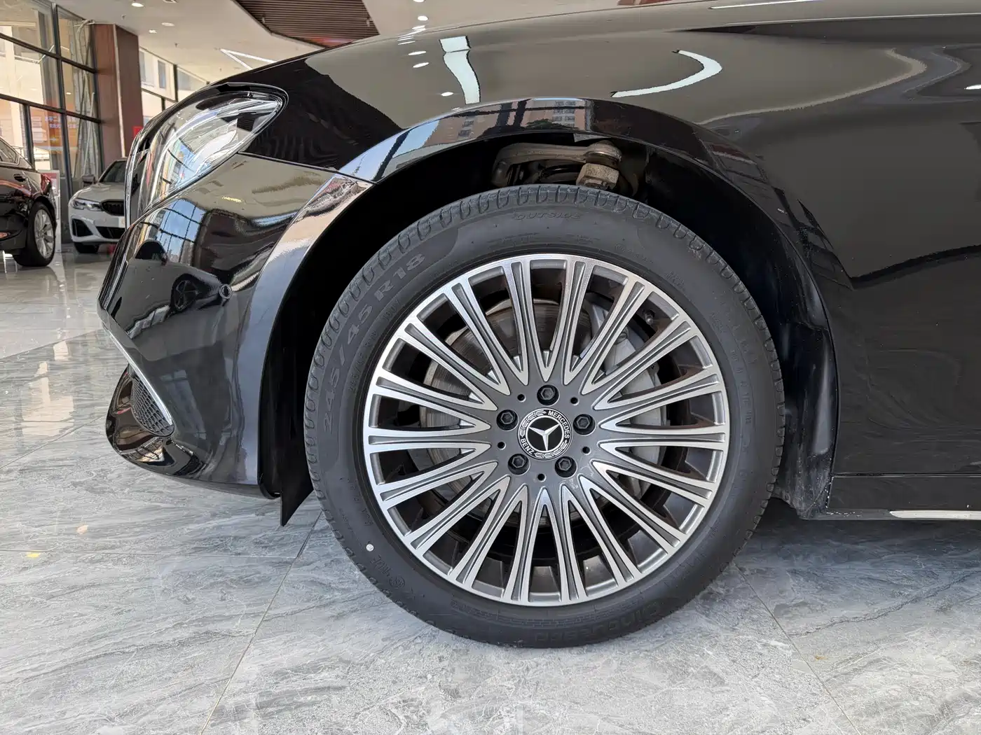 Mercedes-Benz E-Class 2019 E 300 L Sport Luxury фото 7