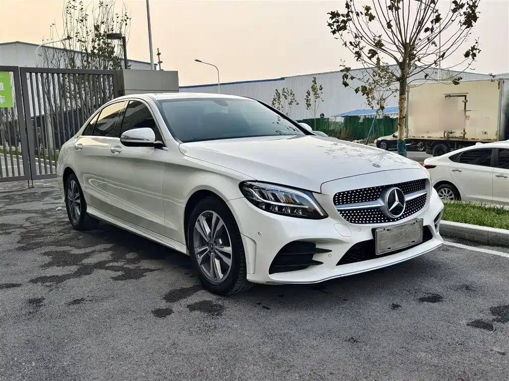 Mercedes-Benz C-Class 2020 C 200 L Fashion Sport фото 23