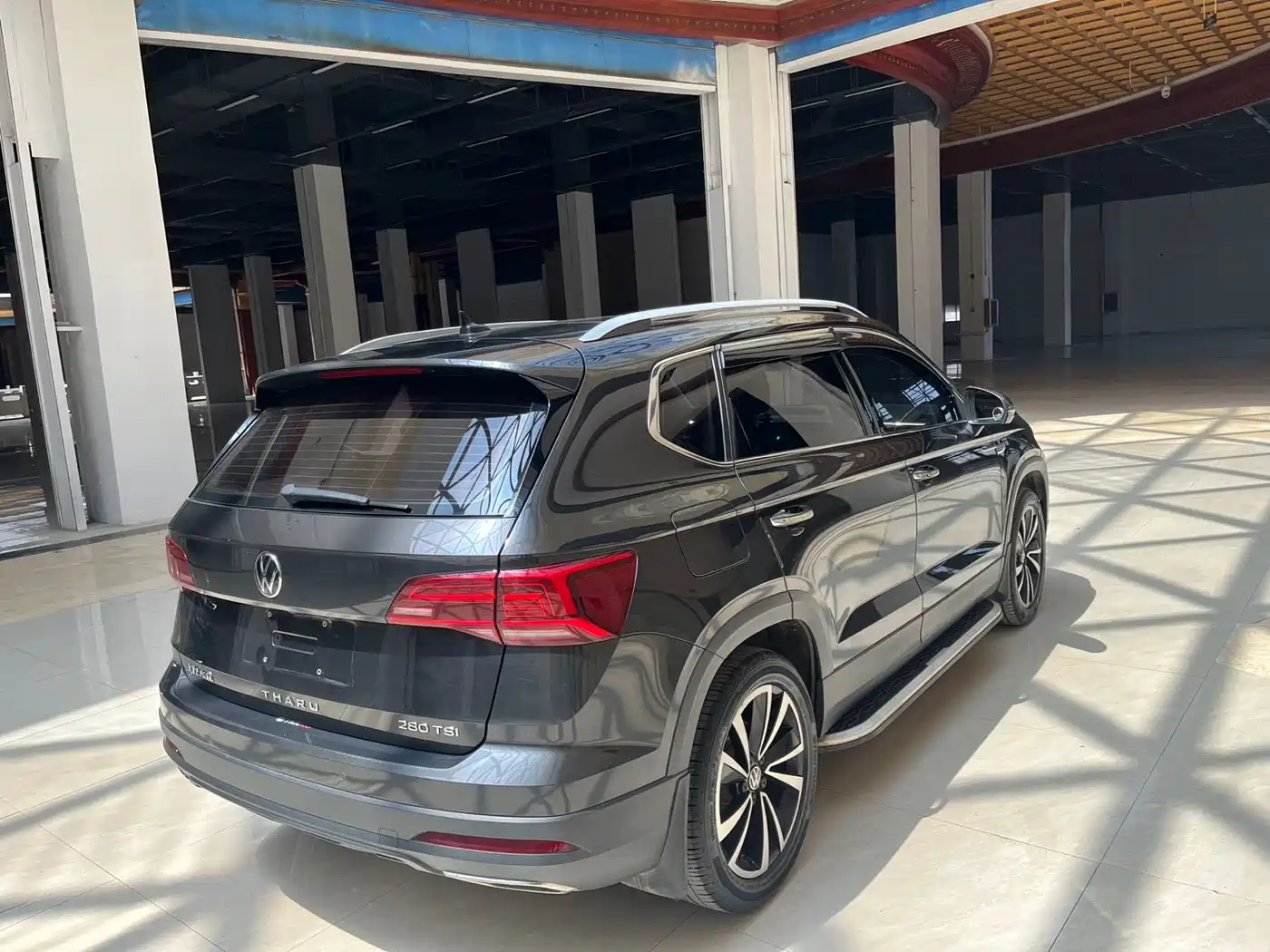 Volkswagen Tharu 2022 280TSI FWD Luxury Edition фото 4