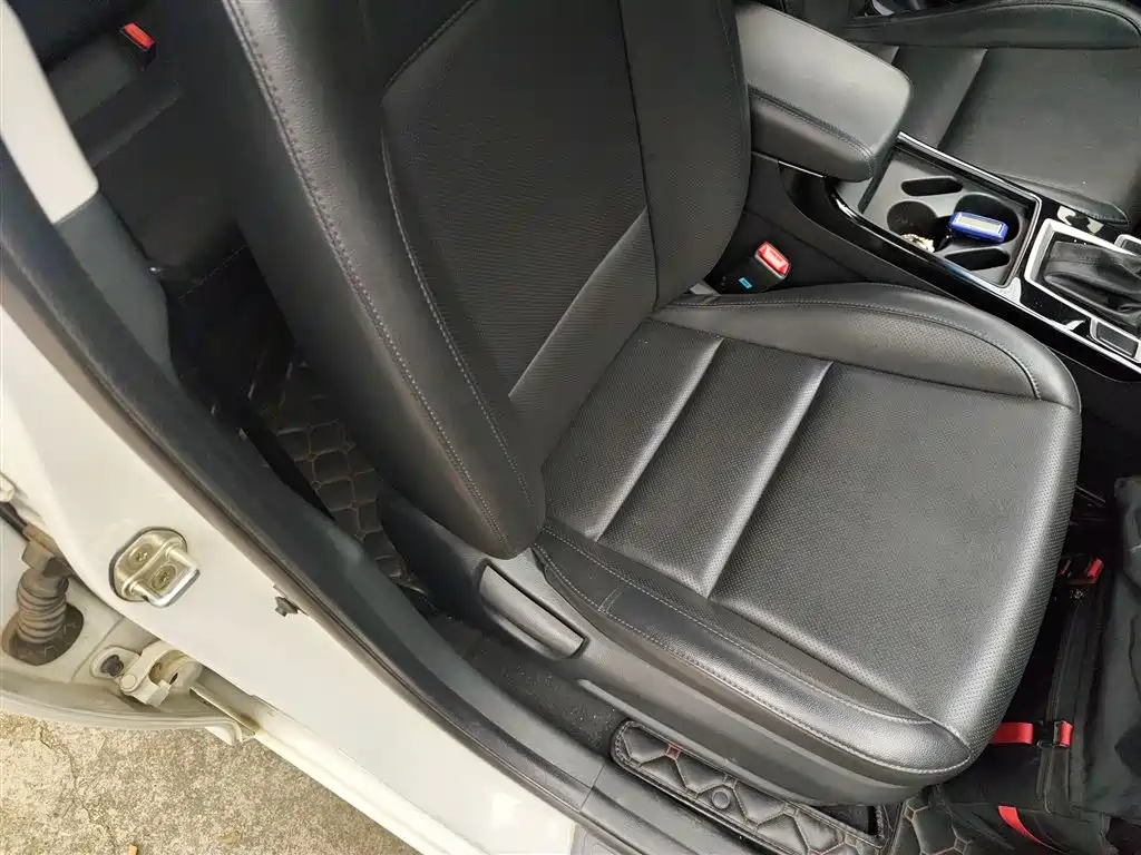 Hyundai Mistra 2014 1.8L Auto Smart GLS фото 25