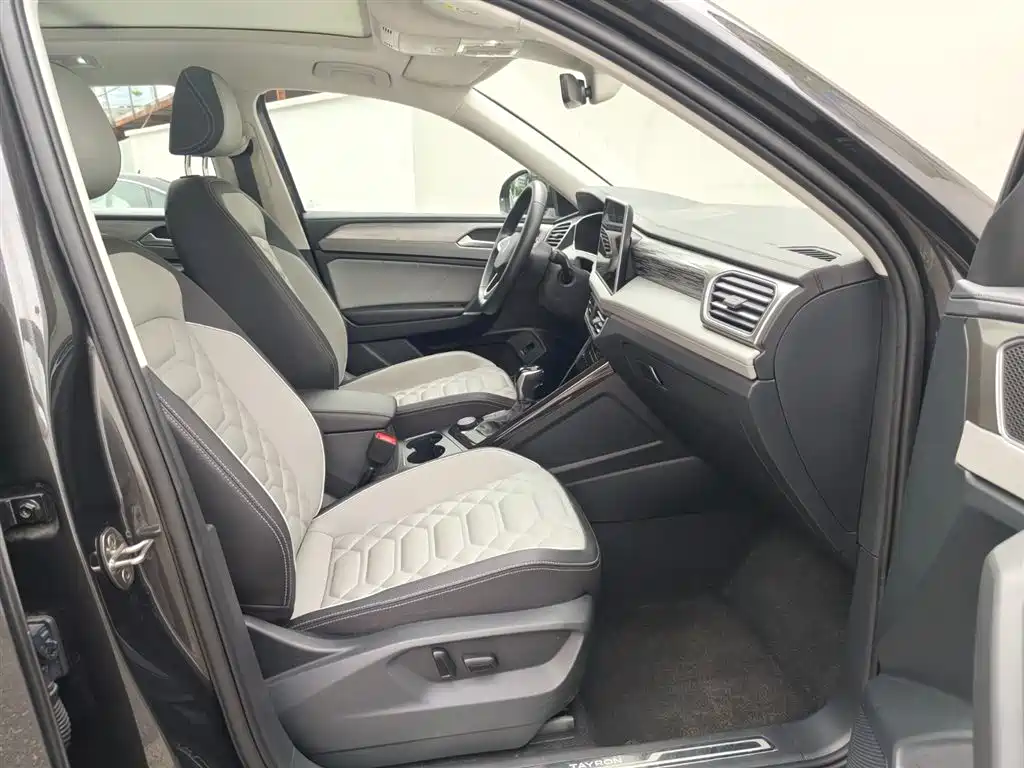 Volkswagen Tayron 2023 Facelift 380TSI 4WD R-Line High Performance Edition фото 12