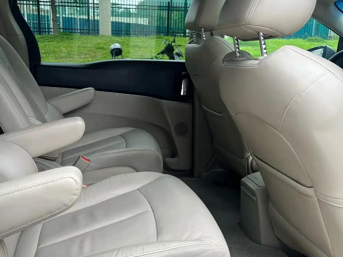 Buick GL8 2018 28T Luxury Model China VI фото 6