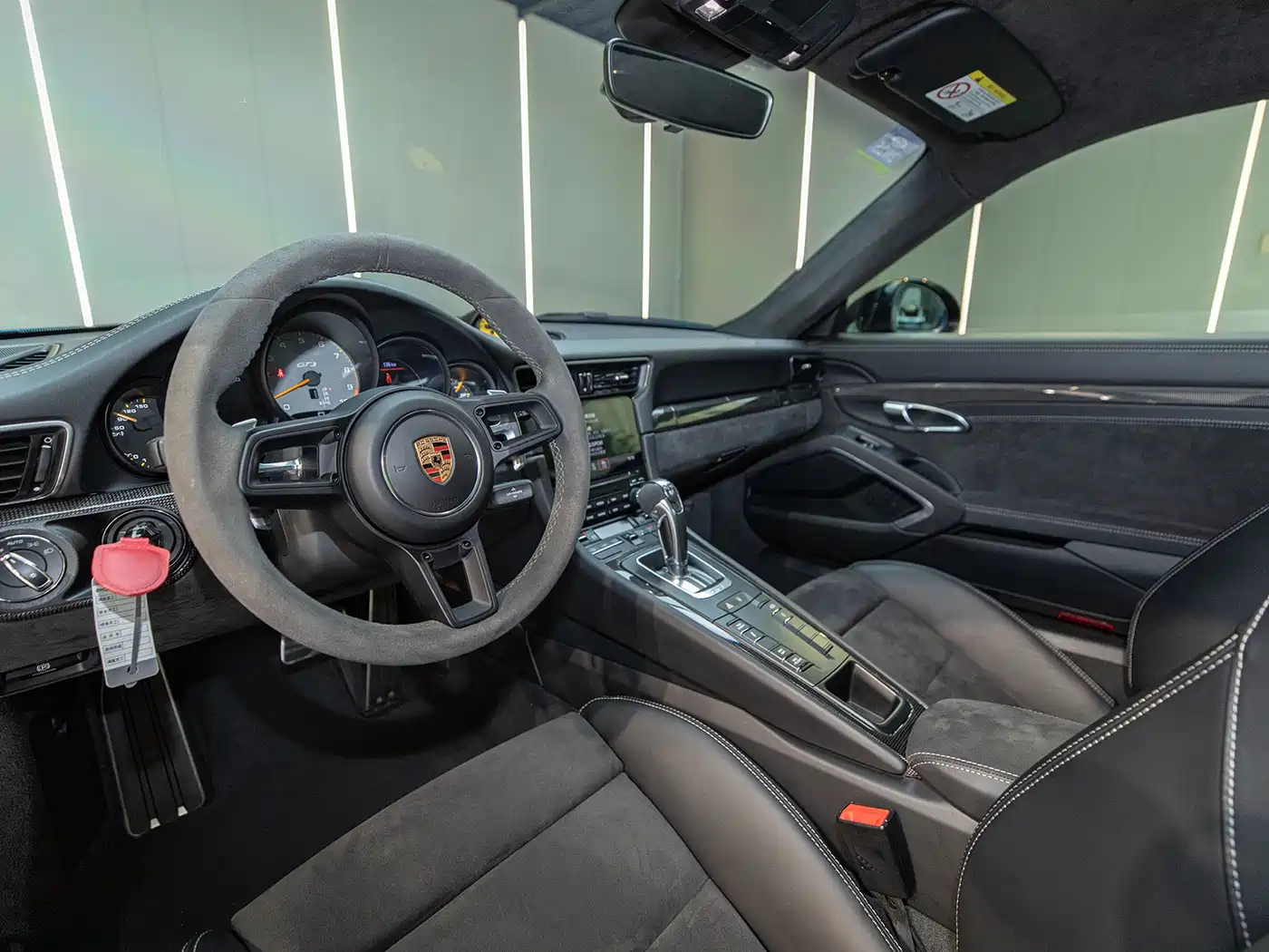 Porsche 911 2018 GT3 4.0L фото 15