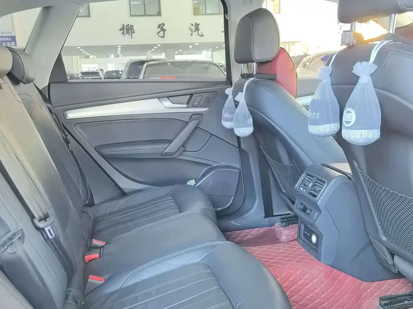 Audi Q5L 2020 Facelift 40 TFSI Honor Fashion фото 11