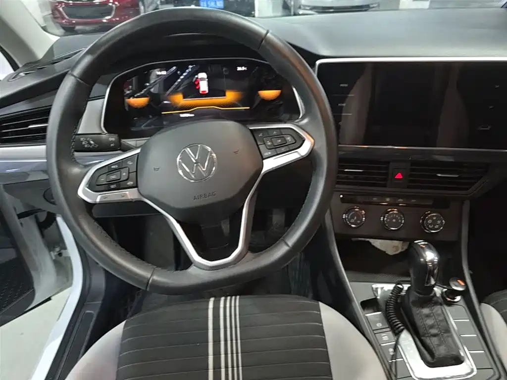 Volkswagen Bora 2023 200TSI DSG Comfort Edition фото 11