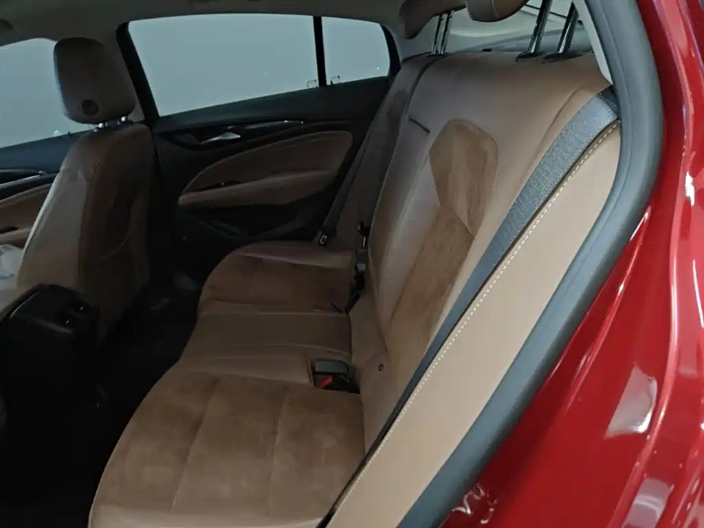 Buick Regal 2019 20T Elite China VI фото 17