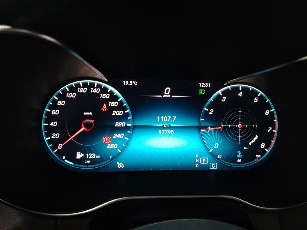 Mercedes-Benz GLC 2021 GLC 260 L 4MATIC Sporty фото 8