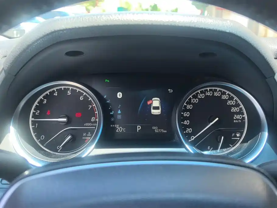 Toyota Camry 2018 2.0G Luxury Edition фото 14