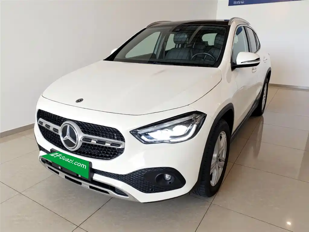 Mercedes-Benz GLA 2023 Facelift GLA 200 фото 2