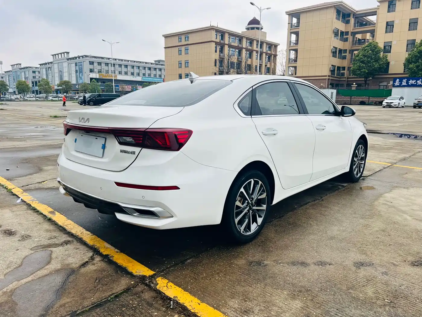 Kia K3 2021 1.5L CVT Fashion Edition фото 13