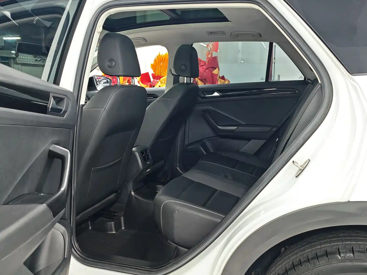 Volkswagen T-ROC 2020 280TSI DSG 2WD Comfort фото 6