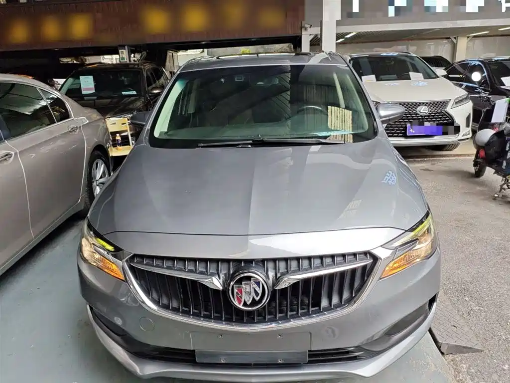 Buick GL6 2018 18T 6-Seater Luxury фото 3