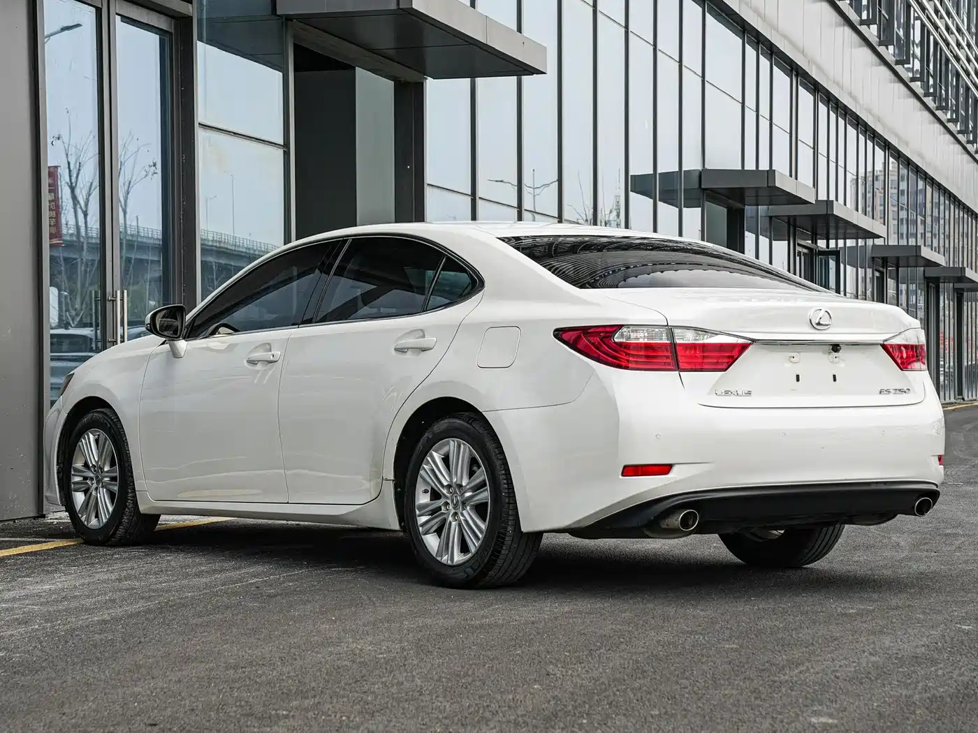 Lexus ES 2013 250 Elite Edition фото 6