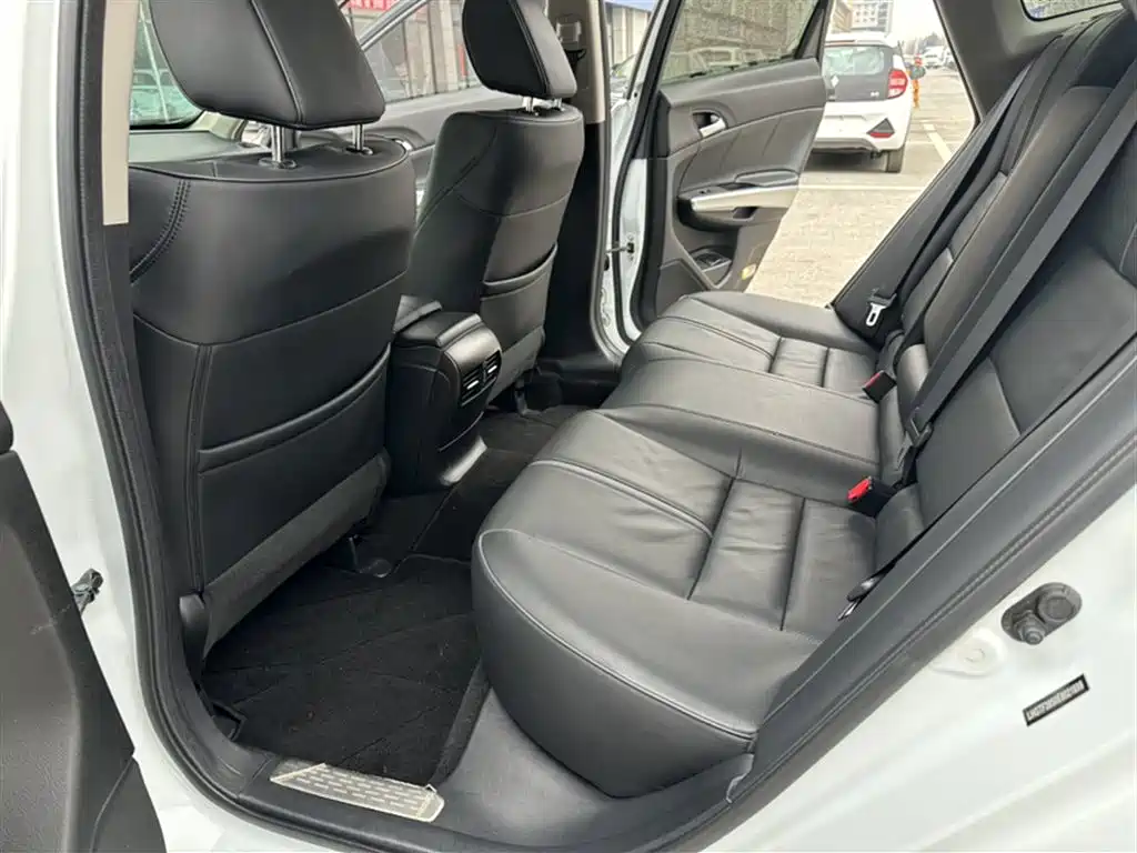 Honda Crosstour 2015 2014 2.4L Luxury Edition