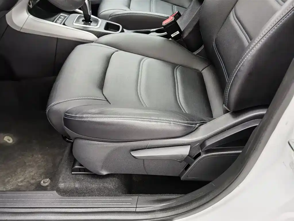 BYD Yuan New Energy 2019 EV360 Smart Connect Premium Edition фото 20