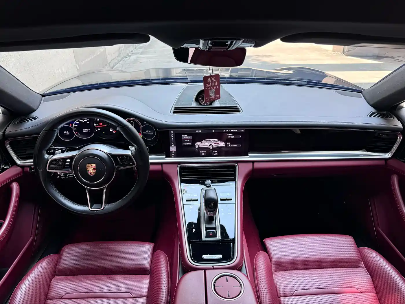 Porsche Panamera 2019 Panamera 4 Executive Long Wheelbase 2.9T фото 4