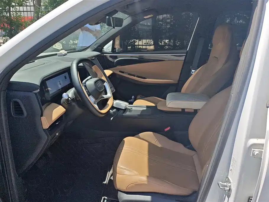 Geely Galaxy Galaxy L7 2024 1.5T 115km Starship Soaring Dragon Edition фото 9