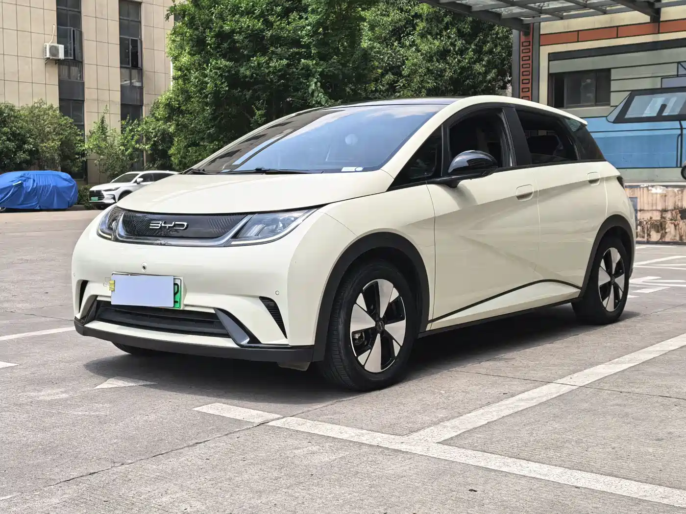 BYD Dolphin 2023 420km Fashion Edition