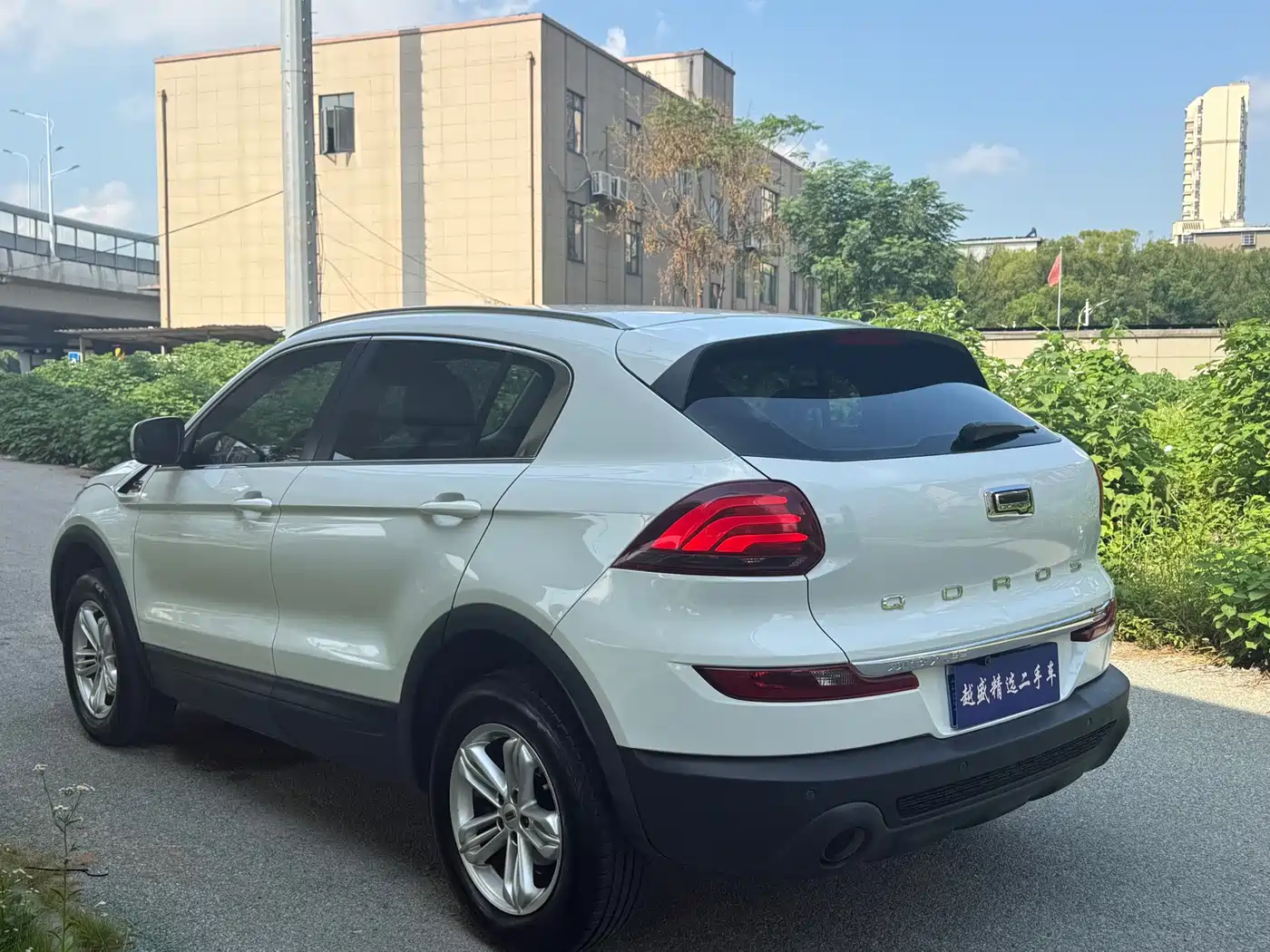 Qoros 5 2019 2018 Facelift 1.6T Automatic Leading
