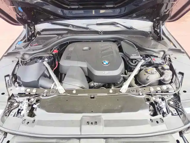 BMW 5 Series 2025 530Li Premium M Sport Package — фото 3