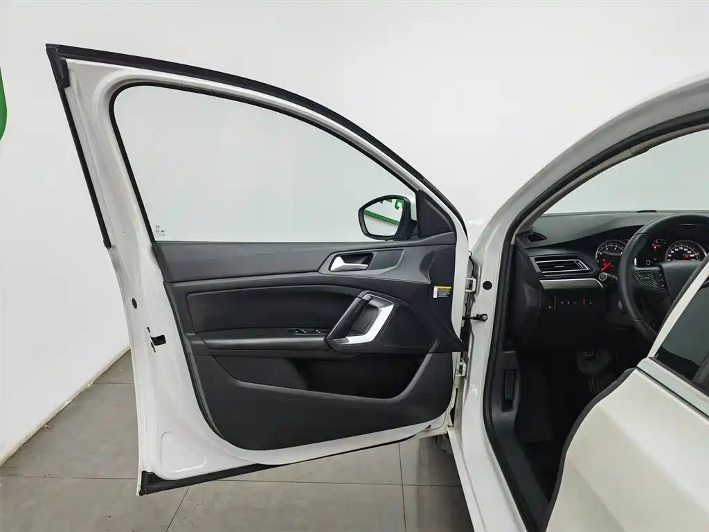 Peugeot 408 2018 Facelift 350THP Automatic Luxury фото 8