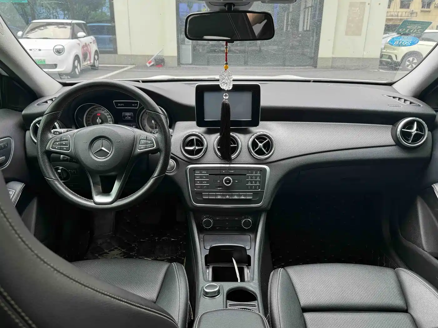 Mercedes-Benz GLA 2017 GLA 200 Dynamic фото 7