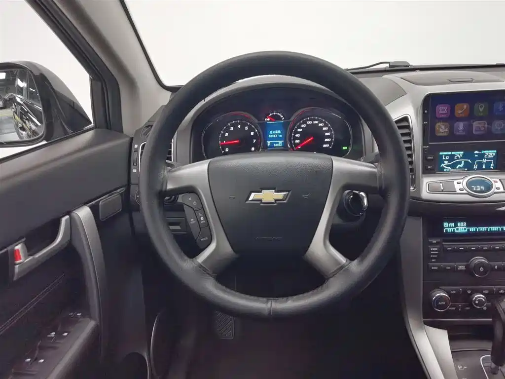 Chevrolet Captiva 2017 2.4L 2WD Luxury Edition 7-Seater фото 11