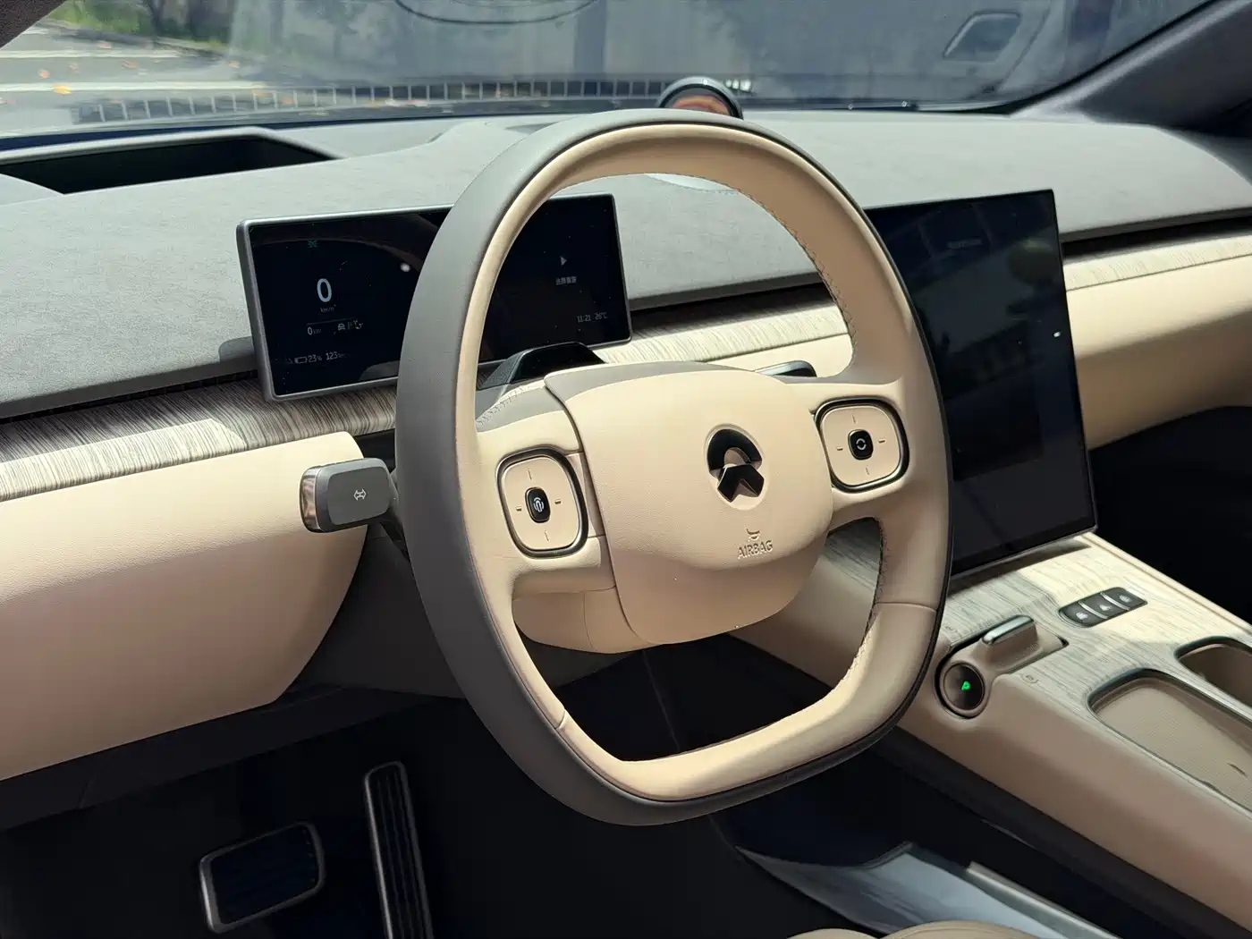 NIO ET7 2024 75kWh Executive Signature Edition фото 16