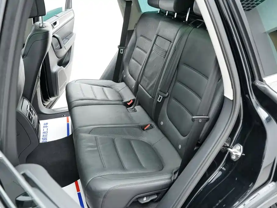 Volkswagen Touareg 2013 2011 3.0TSI Hybrid
