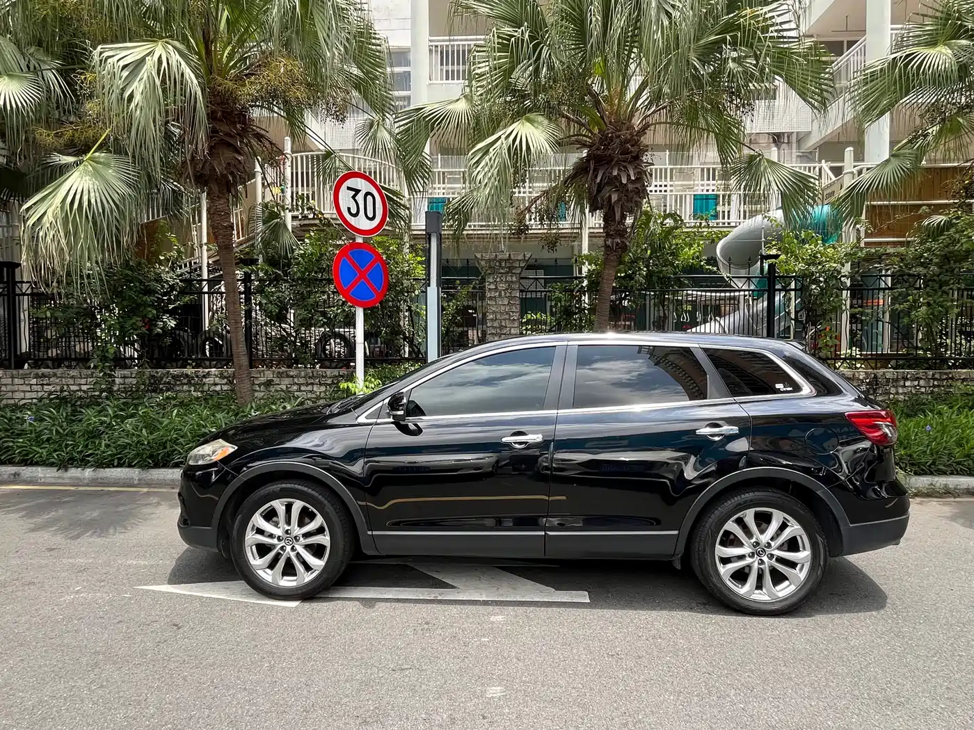 Mazda CX-9 2013 3.7L Automatic Standard фото 3