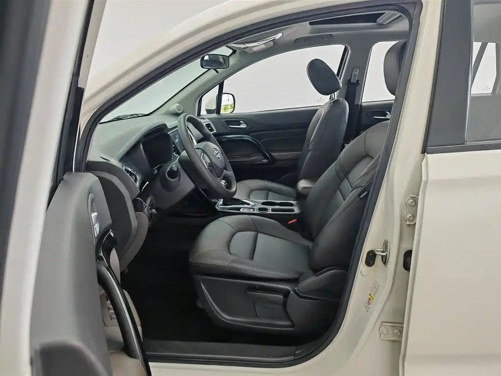 GAC Trumpchi Trumpchi GS4 2017 235T G-DCT 2WD Elite фото 10