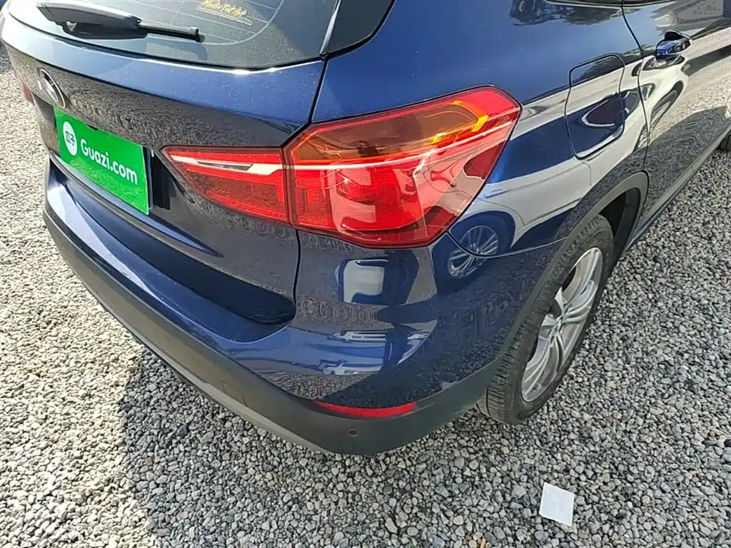 BMW X1 2018 sDrive18Li Premium Model фото 24