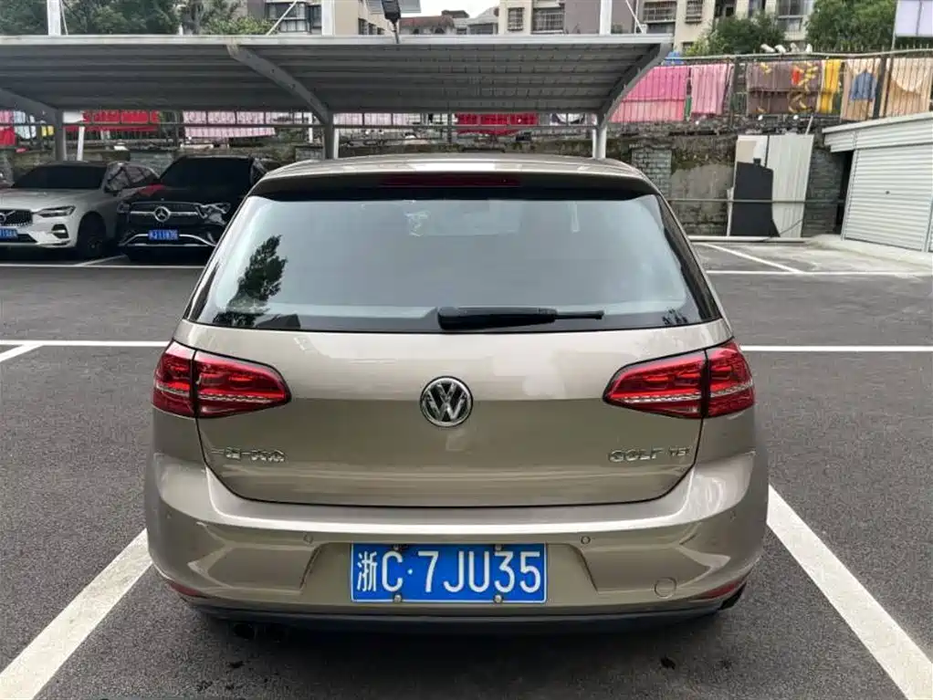 Volkswagen Golf 2014 1.4TSI Automatic Luxury фото 5