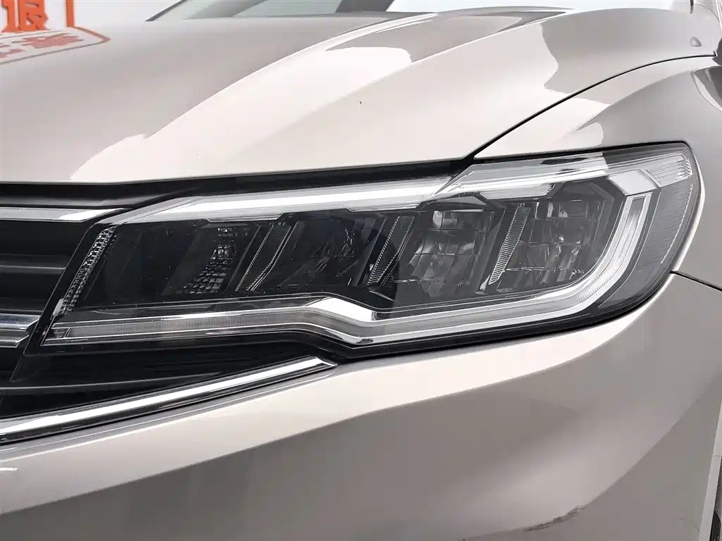 Volkswagen Bora 2020 1.5L Manual Fashion фото 7