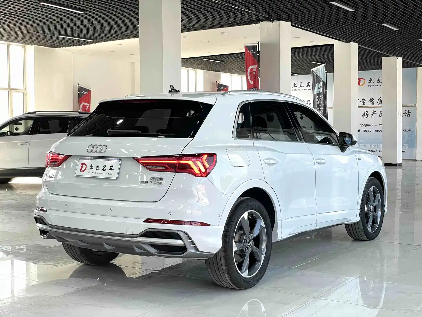 Audi Q3 2022 35 TFSI Fashion Dynamic фото 6