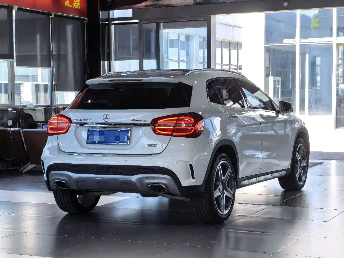 Mercedes-Benz GLA 2016 GLA 260 4MATIC Sport фото 10