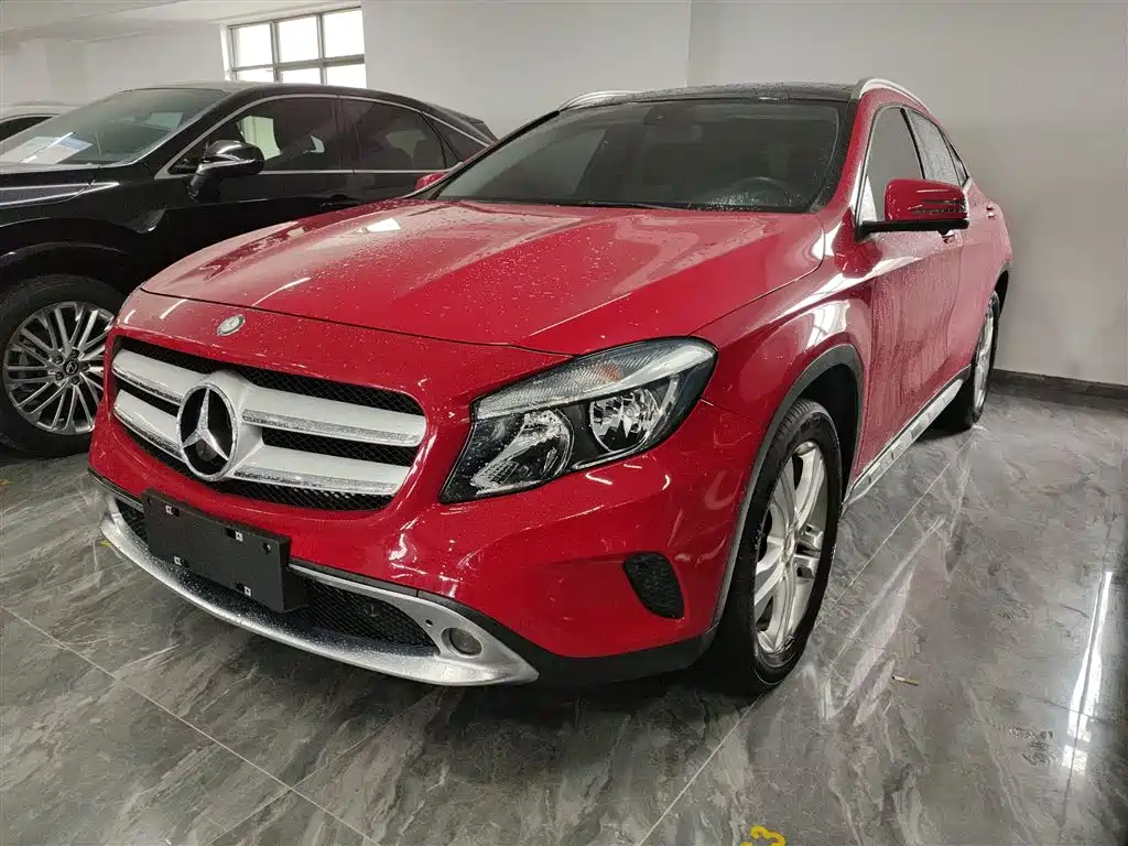Mercedes-Benz GLA 2016 GLA 200 Dynamic фото 2