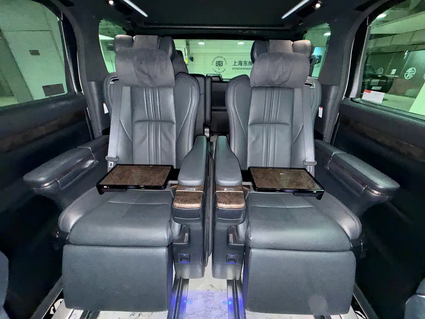 Toyota Alphard 2021 Hybrid 2.5L Premium фото 6