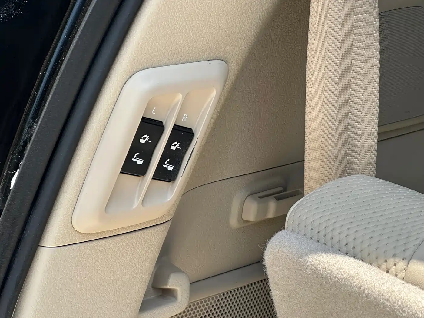 Toyota Prado 2010 4.0L Automatic VX NAVI фото 12