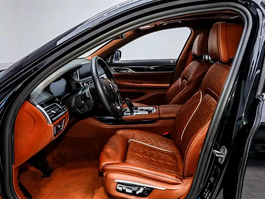 BMW 7 Series 2019 M760Li xDrive V12 Luxury Package фото 33