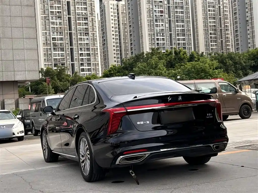 Hongqi H5 2023 2.0T Auto Smart Connect Flag Comfort фото 4