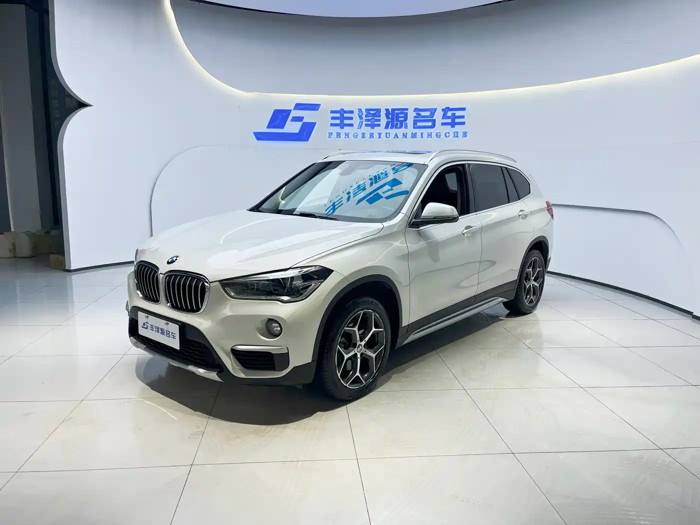 BMW X1 2019 sDrive18Li Fashion Model