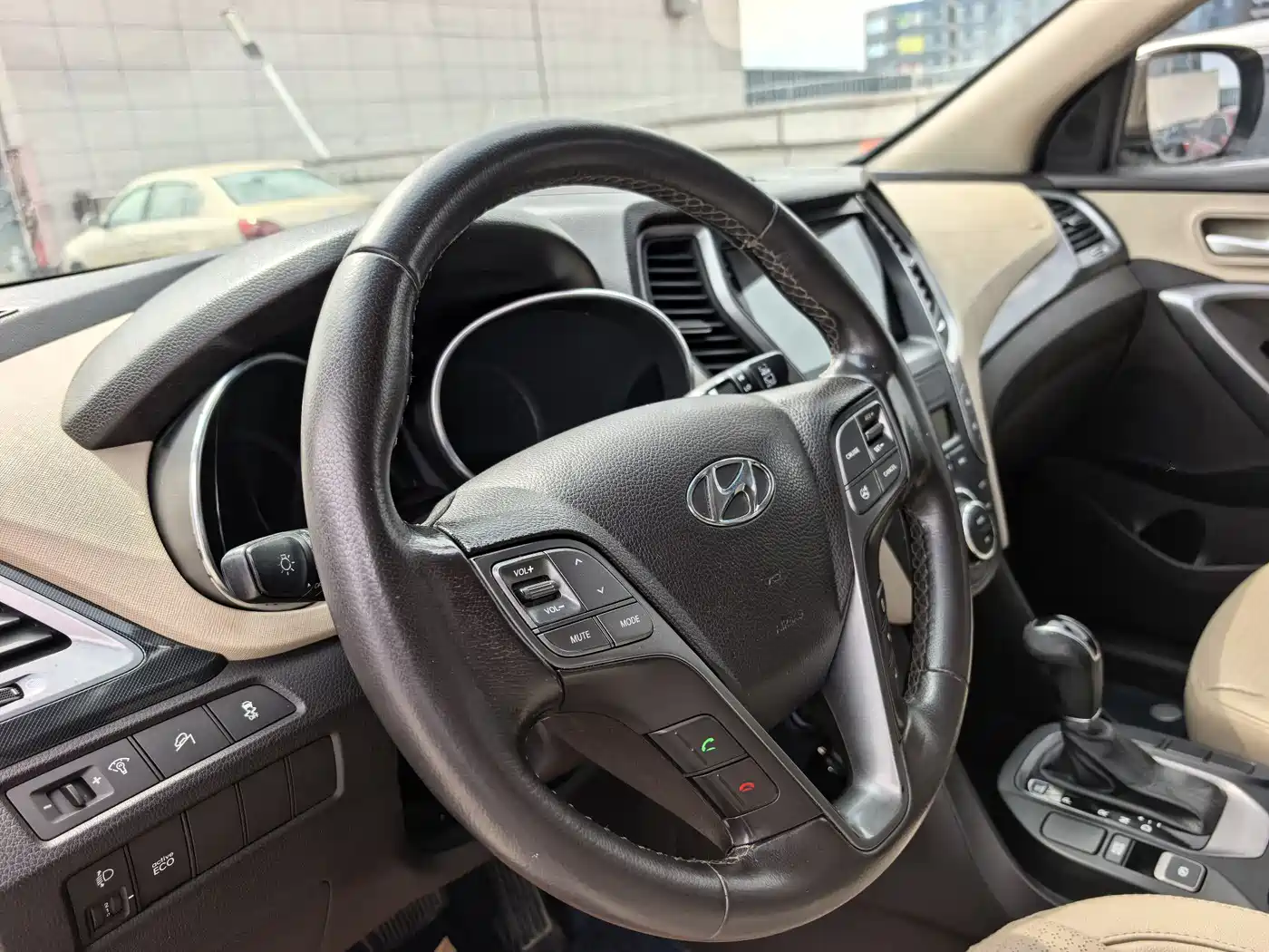Hyundai Santa Fe 2013 Model 2.4L Automatic 2WD Smart фото 13