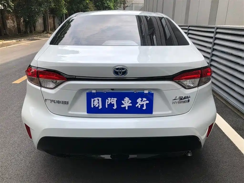 Toyota Levin 2023 Smart Hybrid 1.8L Luxury фото 14